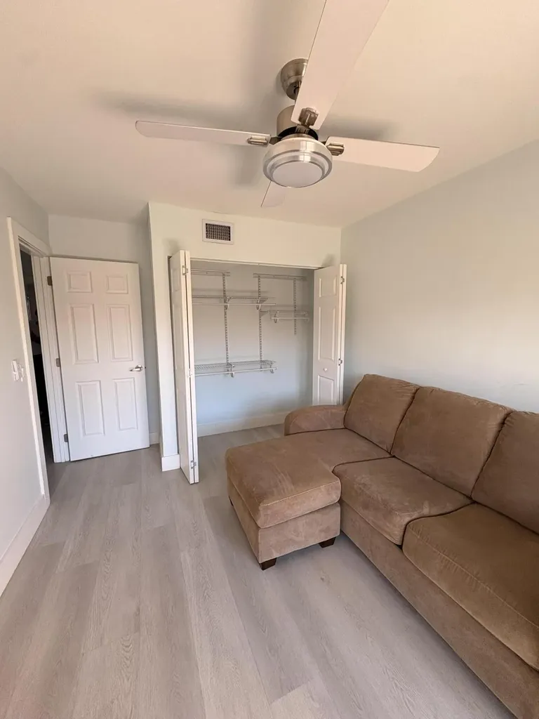 42 Madrid Lane Davie FL 33324