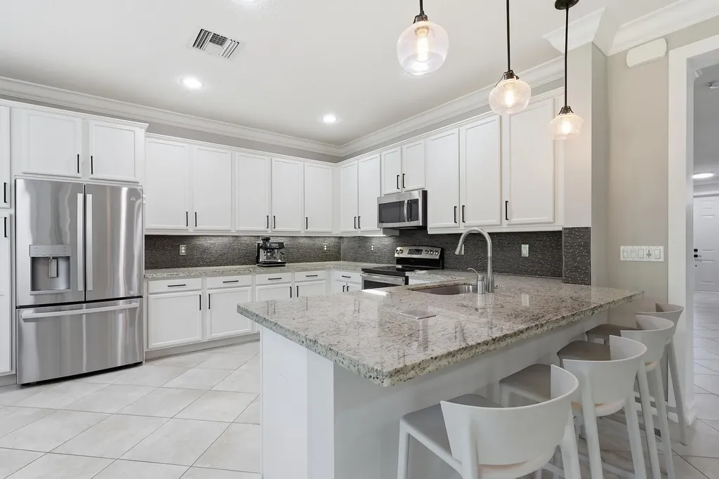 8230 Bergen Peak Terrace Boynton Beach FL 33473