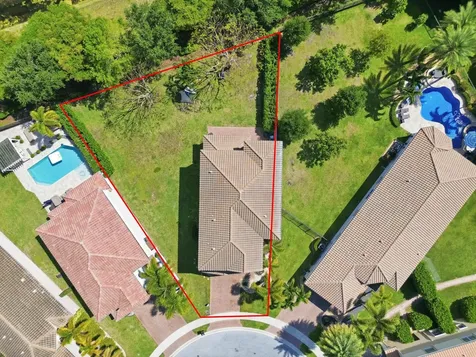 8230 Bergen Peak Terrace Boynton Beach FL 33473