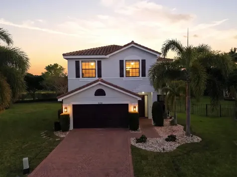 8230 Bergen Peak Terrace Boynton Beach FL 33473
