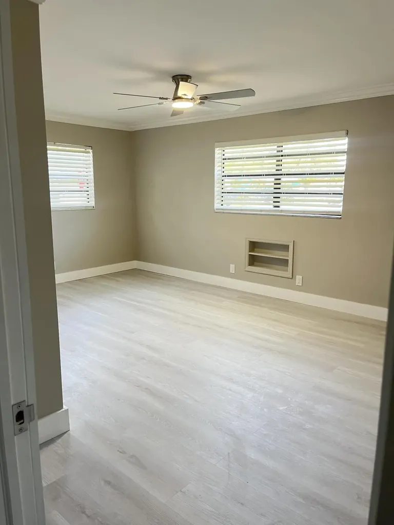 1520 N 25th Avenue Hollywood FL 33020