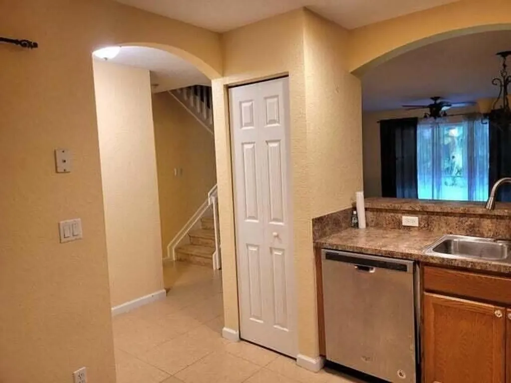 6098 Eaton Street West Palm Beach FL 33411