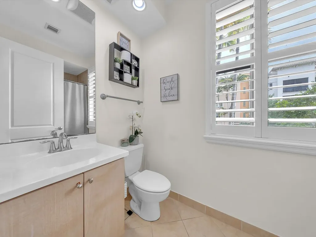 3055 NW 126th Avenue Sunrise FL 33323
