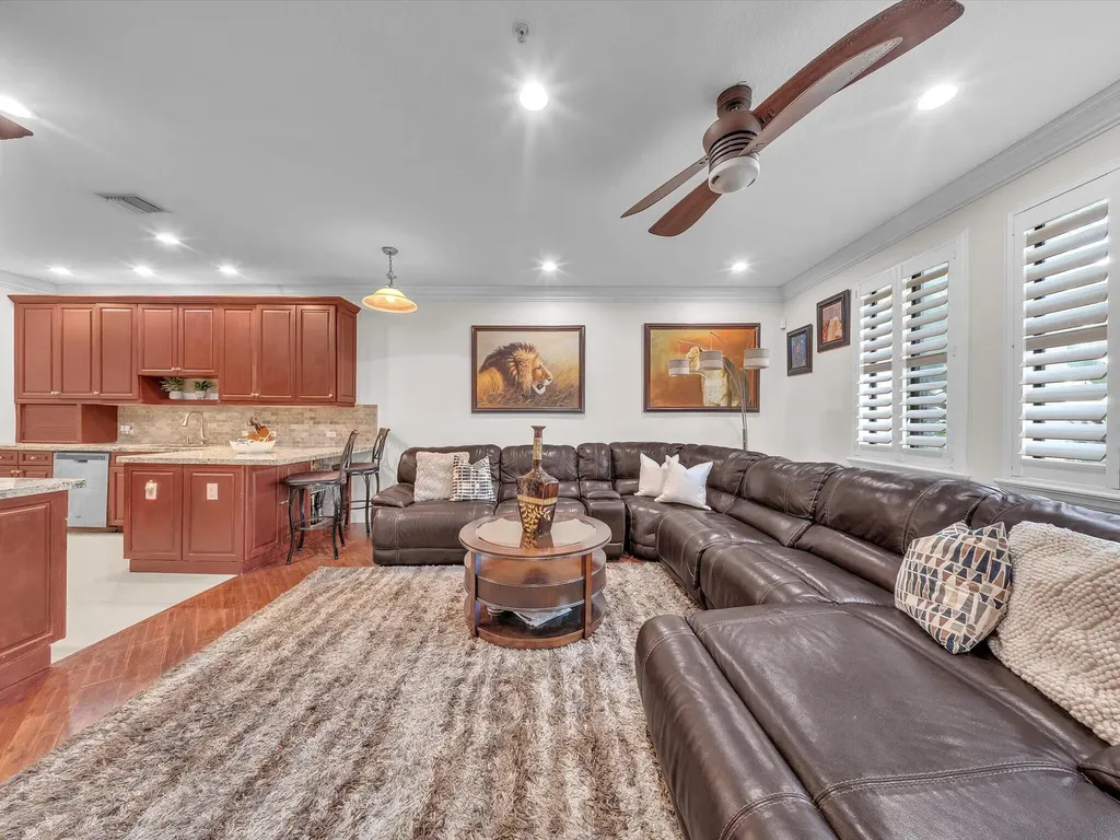 3055 NW 126th Avenue Sunrise FL 33323