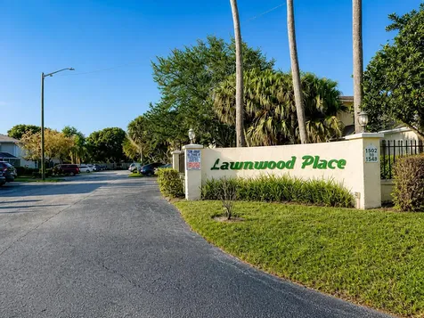 1506 N Lawnwood Circle Fort Pierce FL 34950