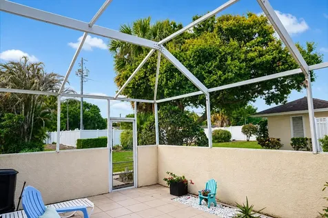 1506 N Lawnwood Circle Fort Pierce FL 34950