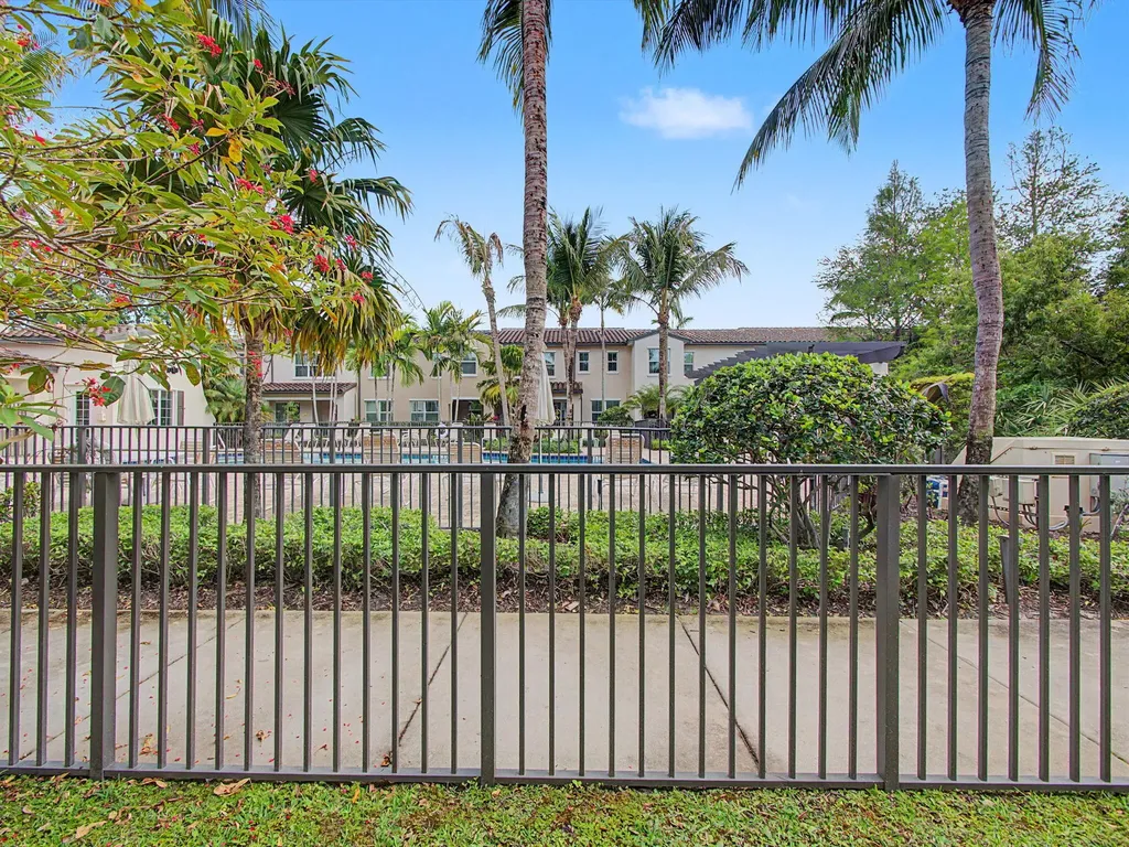 4560 Mediterranean Circle Palm Beach Gardens FL 33418
