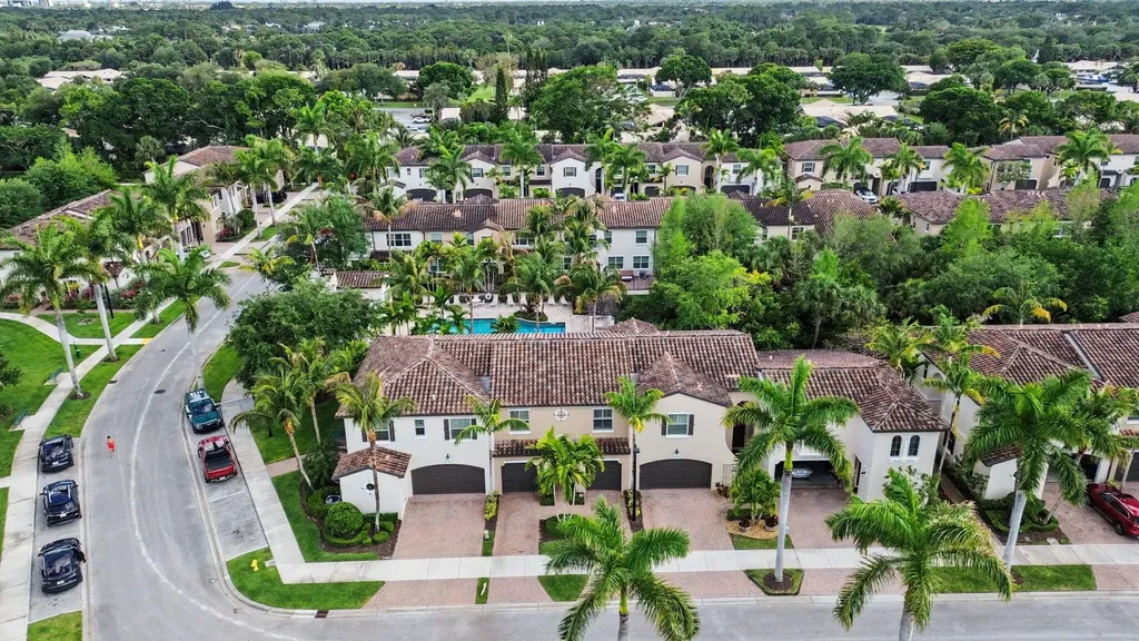 4560 Mediterranean Circle Palm Beach Gardens FL 33418