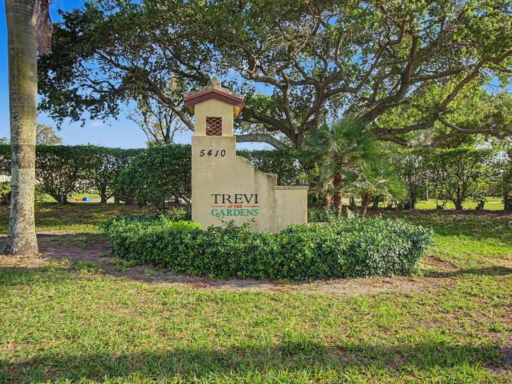 4560 Mediterranean Circle Palm Beach Gardens FL 33418