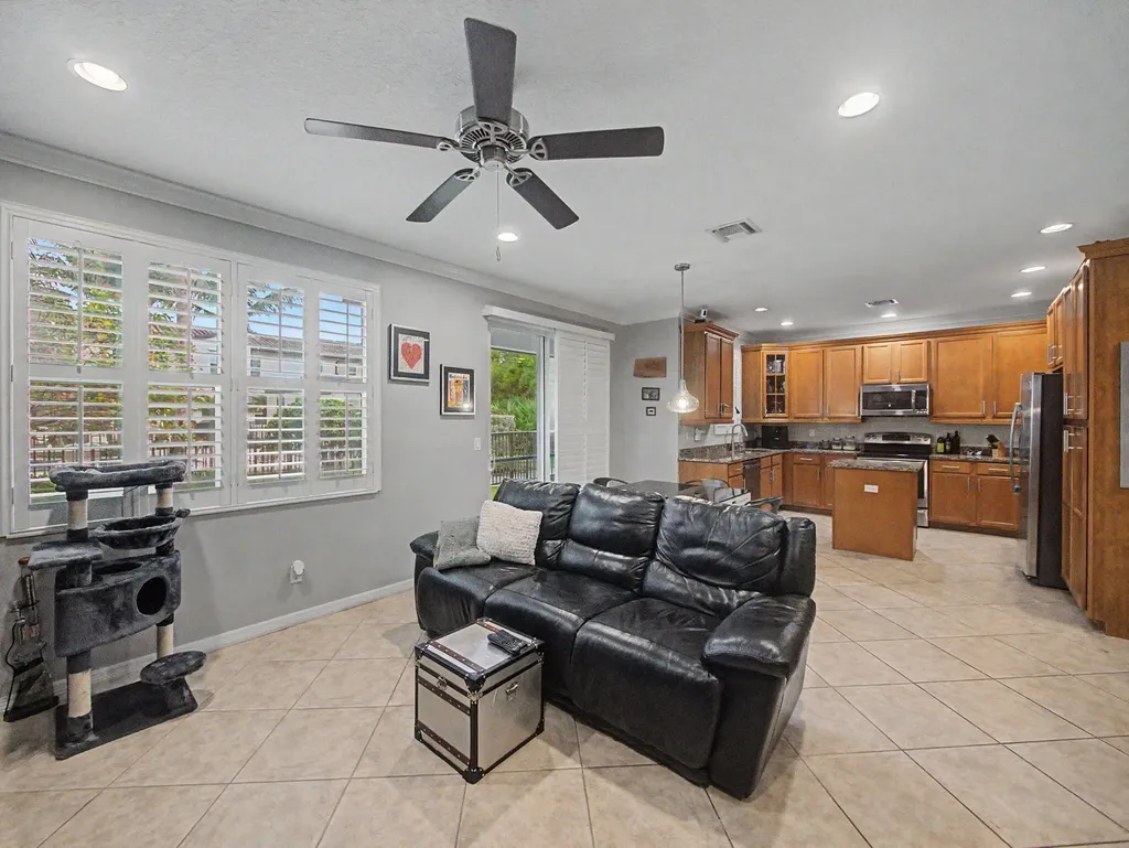 4560 Mediterranean Circle Palm Beach Gardens FL 33418