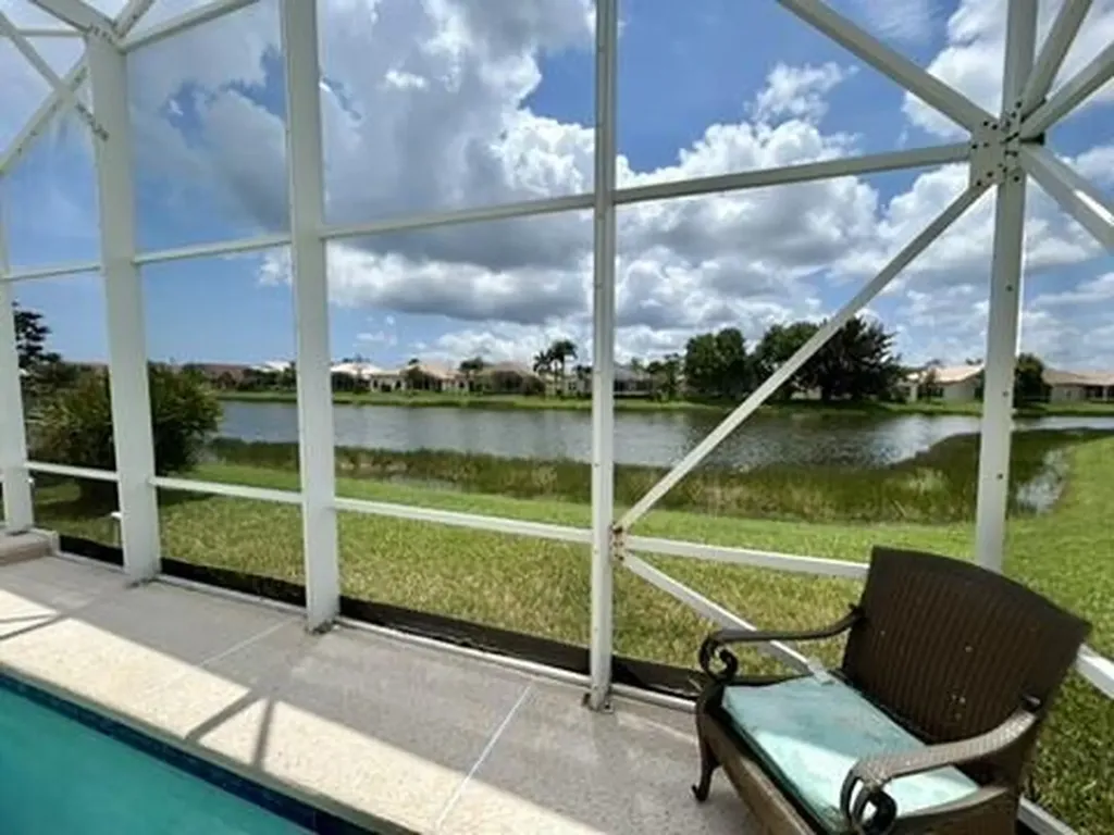 360 NW Shoreline Circle Port St Lucie FL 34986