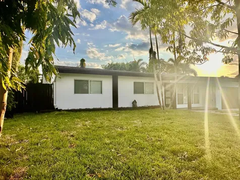 259 Kansas Avenue Fort Lauderdale FL 33312