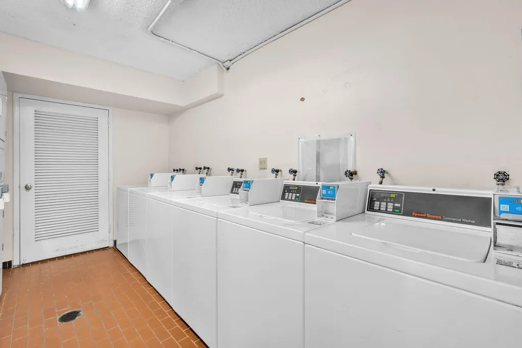 6921 Cypress Road Plantation FL 33317