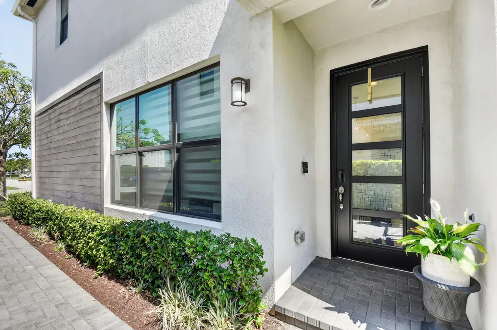 4364 Serpens Lane Lake Worth FL 33467