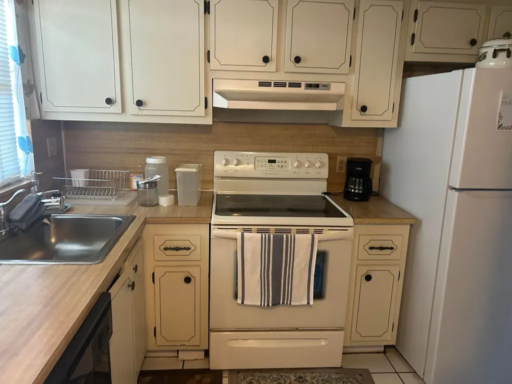 9620 Sunrise Lakes Boulevard Sunrise FL 33322