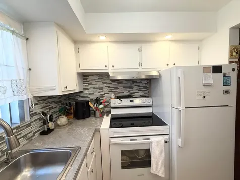 228 Canterbury J West Palm Beach FL 33417