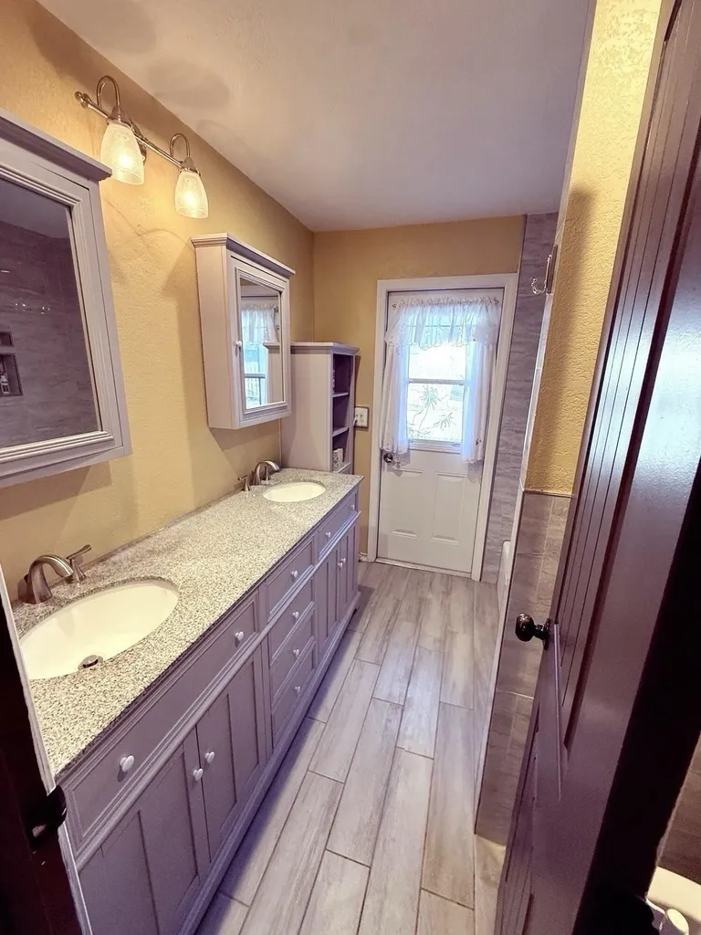 8753 NW 27th Street Coral Springs FL 33065
