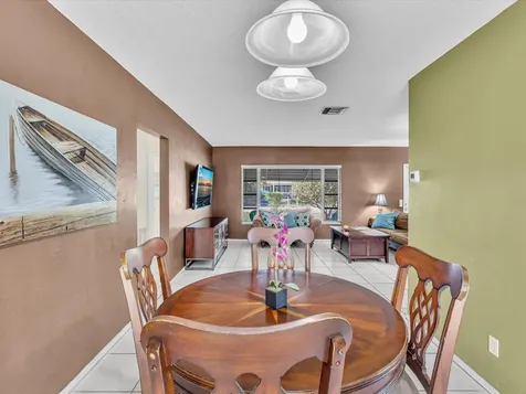 9603 NW 73rd Street Tamarac FL 33321