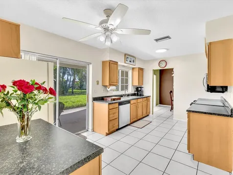 9603 NW 73rd Street Tamarac FL 33321