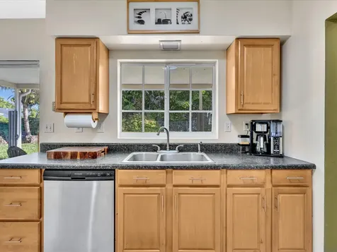 9603 NW 73rd Street Tamarac FL 33321