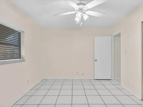 9603 NW 73rd Street Tamarac FL 33321