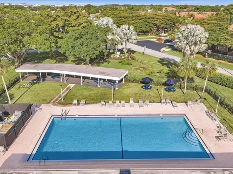 9603 NW 73rd Street Tamarac FL 33321