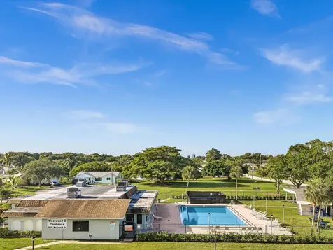 9603 NW 73rd Street Tamarac FL 33321