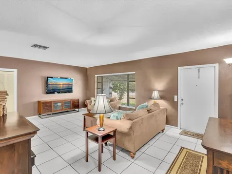 9603 NW 73rd Street Tamarac FL 33321