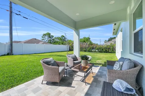 1950 SW Glendale Street Port St Lucie FL 34987