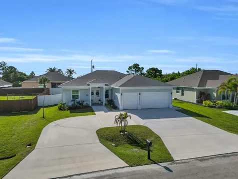 1950 SW Glendale Street Port St Lucie FL 34987