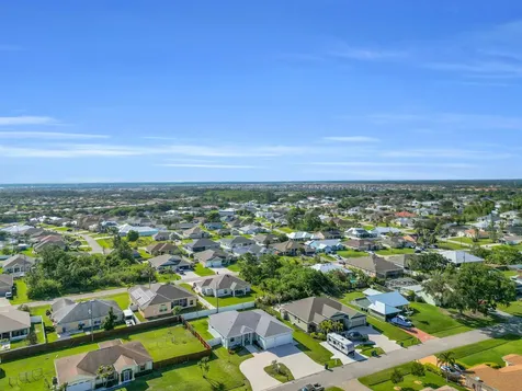 1950 SW Glendale Street Port St Lucie FL 34987