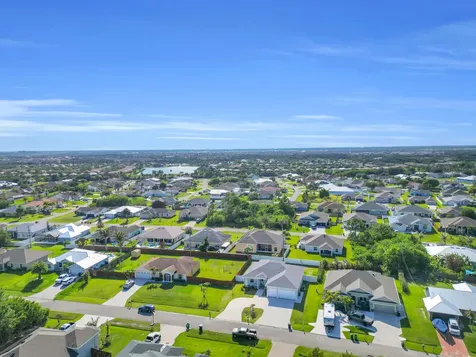 1950 SW Glendale Street Port St Lucie FL 34987