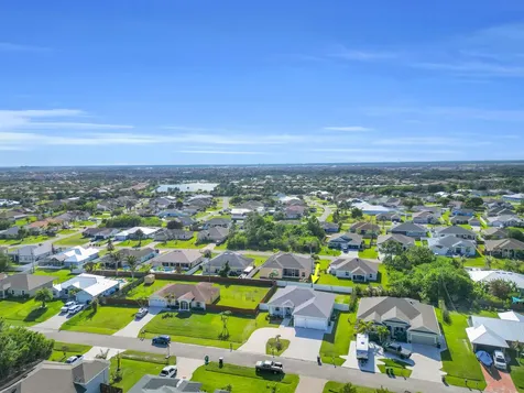 1950 SW Glendale Street Port St Lucie FL 34987