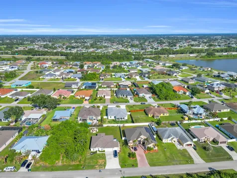 1950 SW Glendale Street Port St Lucie FL 34987