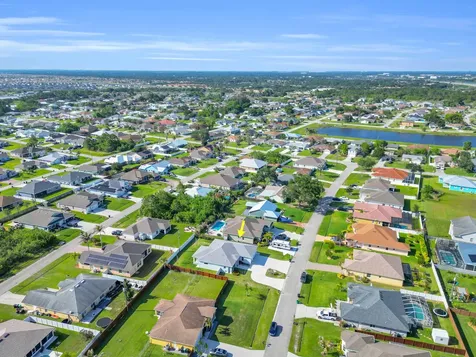 1950 SW Glendale Street Port St Lucie FL 34987