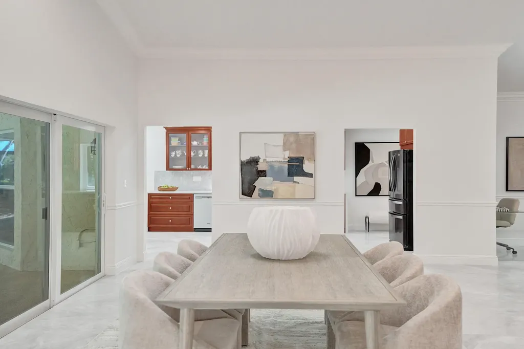 2401 NW 39th Street Boca Raton FL 33431