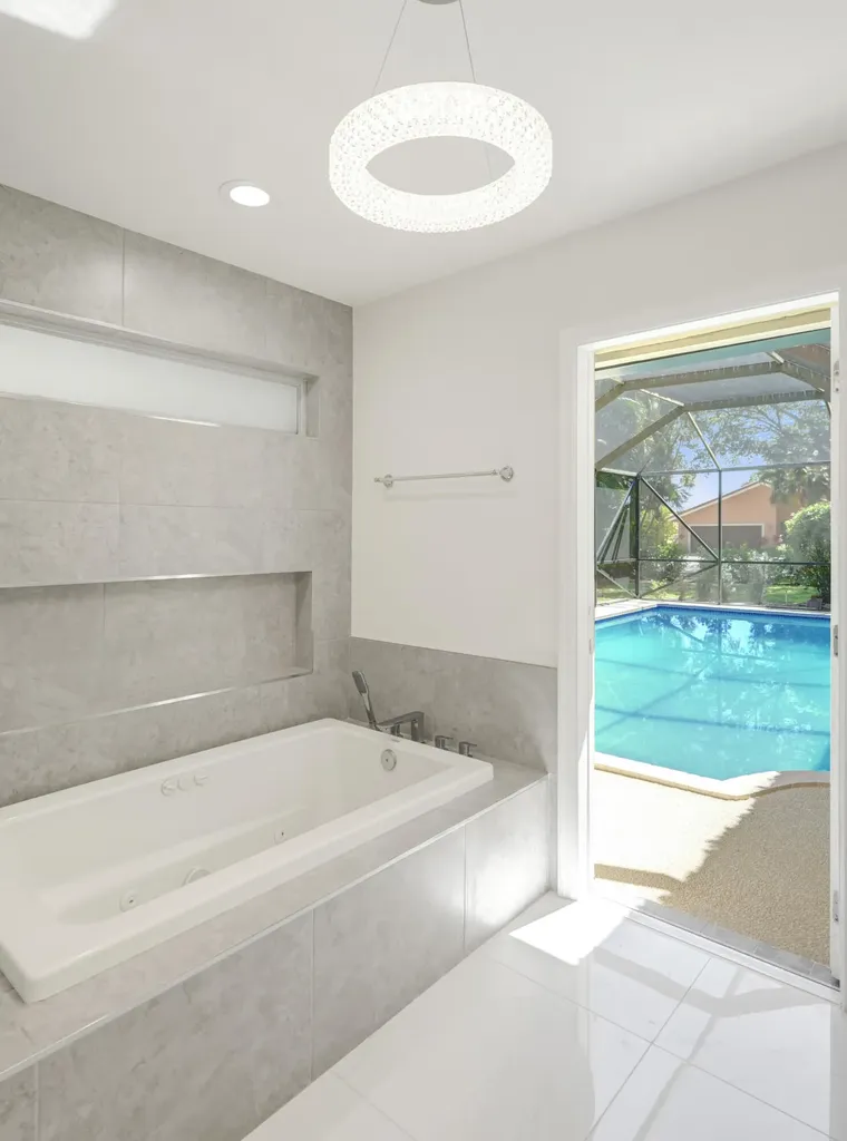 2401 NW 39th Street Boca Raton FL 33431