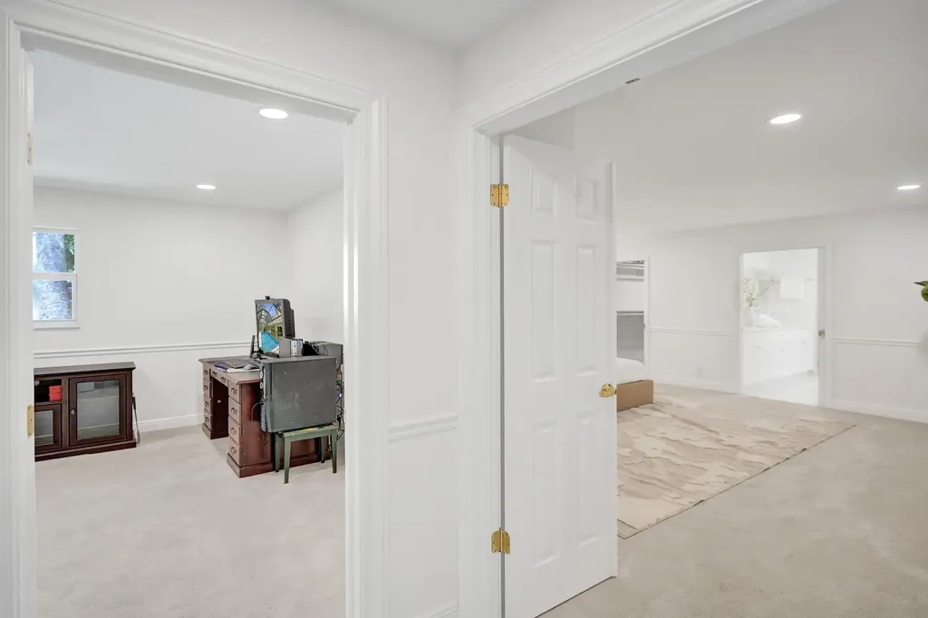 2401 NW 39th Street Boca Raton FL 33431