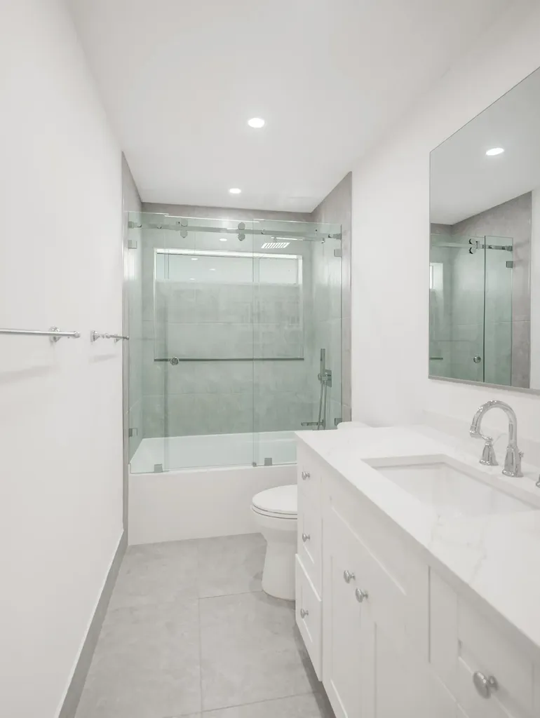 2401 NW 39th Street Boca Raton FL 33431