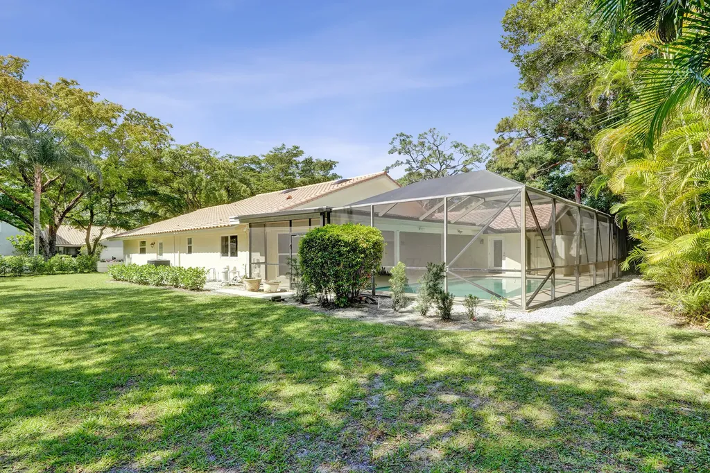 2401 NW 39th Street Boca Raton FL 33431