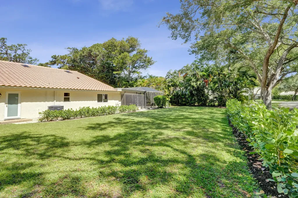 2401 NW 39th Street Boca Raton FL 33431