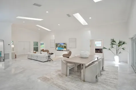 2401 NW 39th Street Boca Raton FL 33431