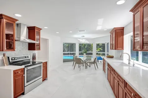 2401 NW 39th Street Boca Raton FL 33431