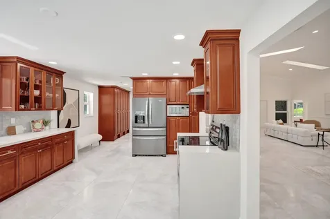 2401 NW 39th Street Boca Raton FL 33431