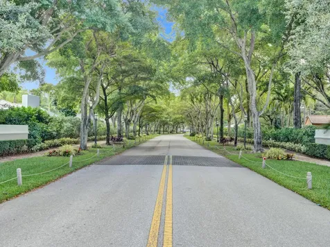 2401 NW 39th Street Boca Raton FL 33431