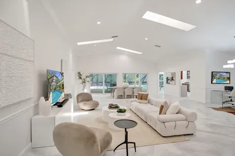2401 NW 39th Street Boca Raton FL 33431