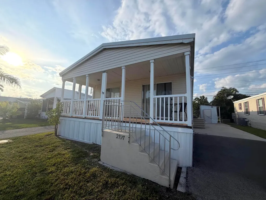 2937 SW 54th Street Fort Lauderdale FL 33312
