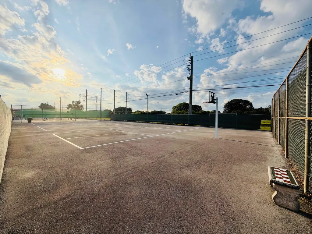 2937 SW 54th Street Fort Lauderdale FL 33312