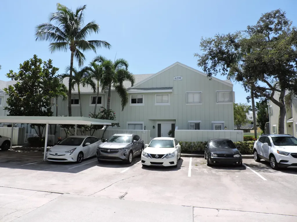 6239 Riverwalk Lane Jupiter FL 33458