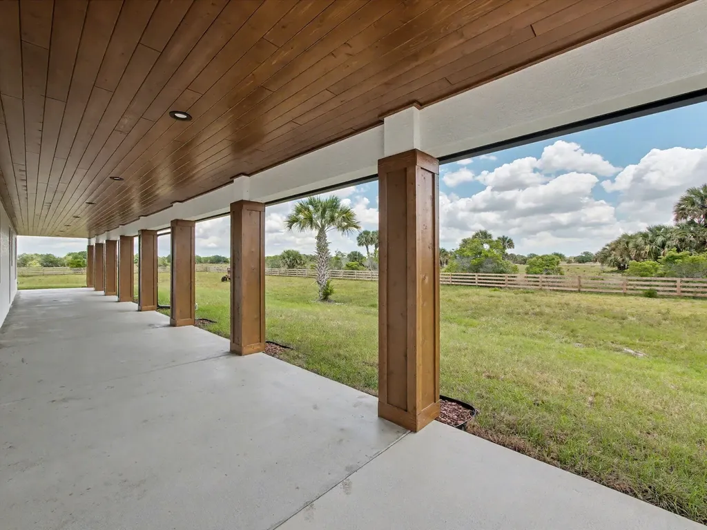 9480 Carlton Road Port St Lucie FL 34987